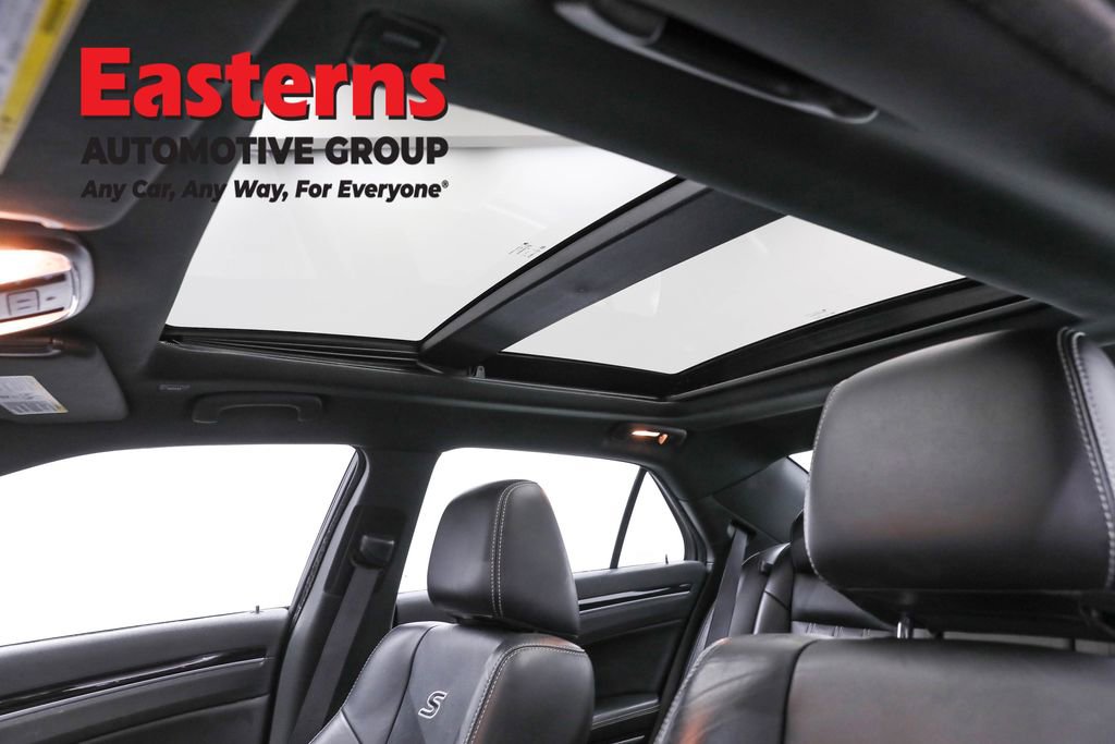 Used 2023 Chrysler 300 S image 35