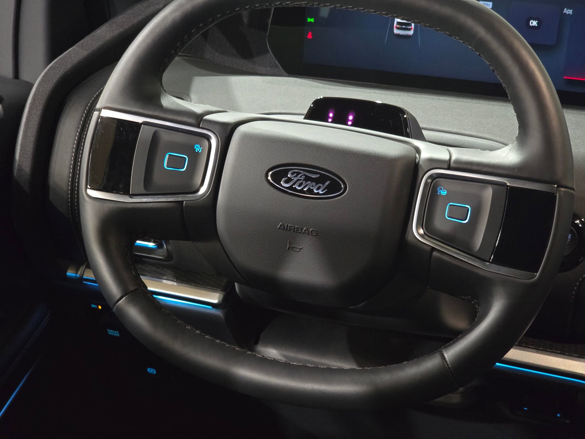 New 2026 Ford Expedition Max Platinum w/ Stealth Appearance Package image 27