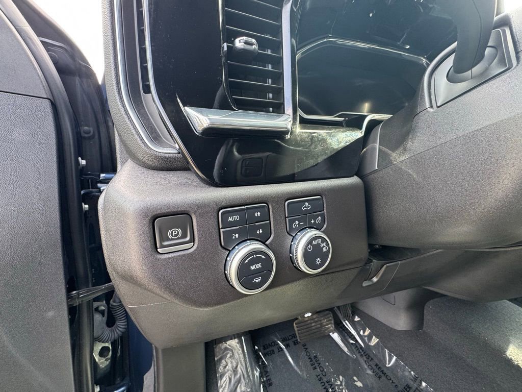 Used 2023 GMC Sierra 1500 SLE image 22