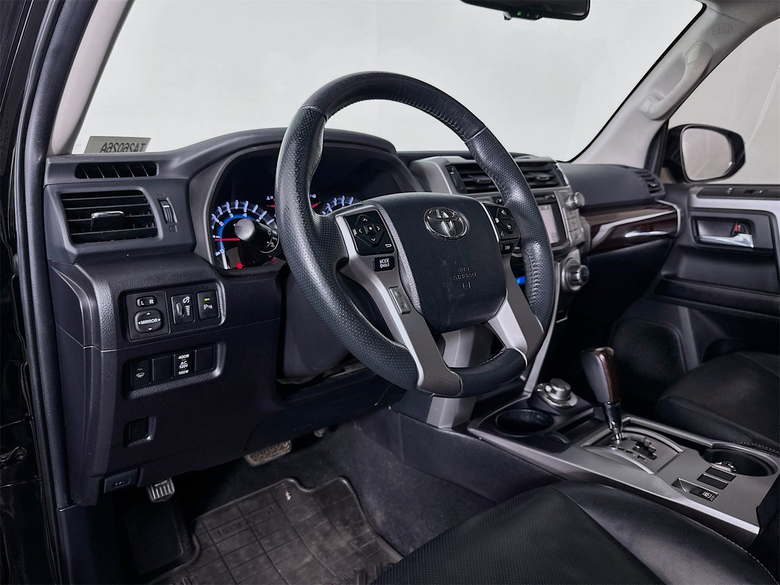 Used 2016 Toyota 4Runner Limited image 9