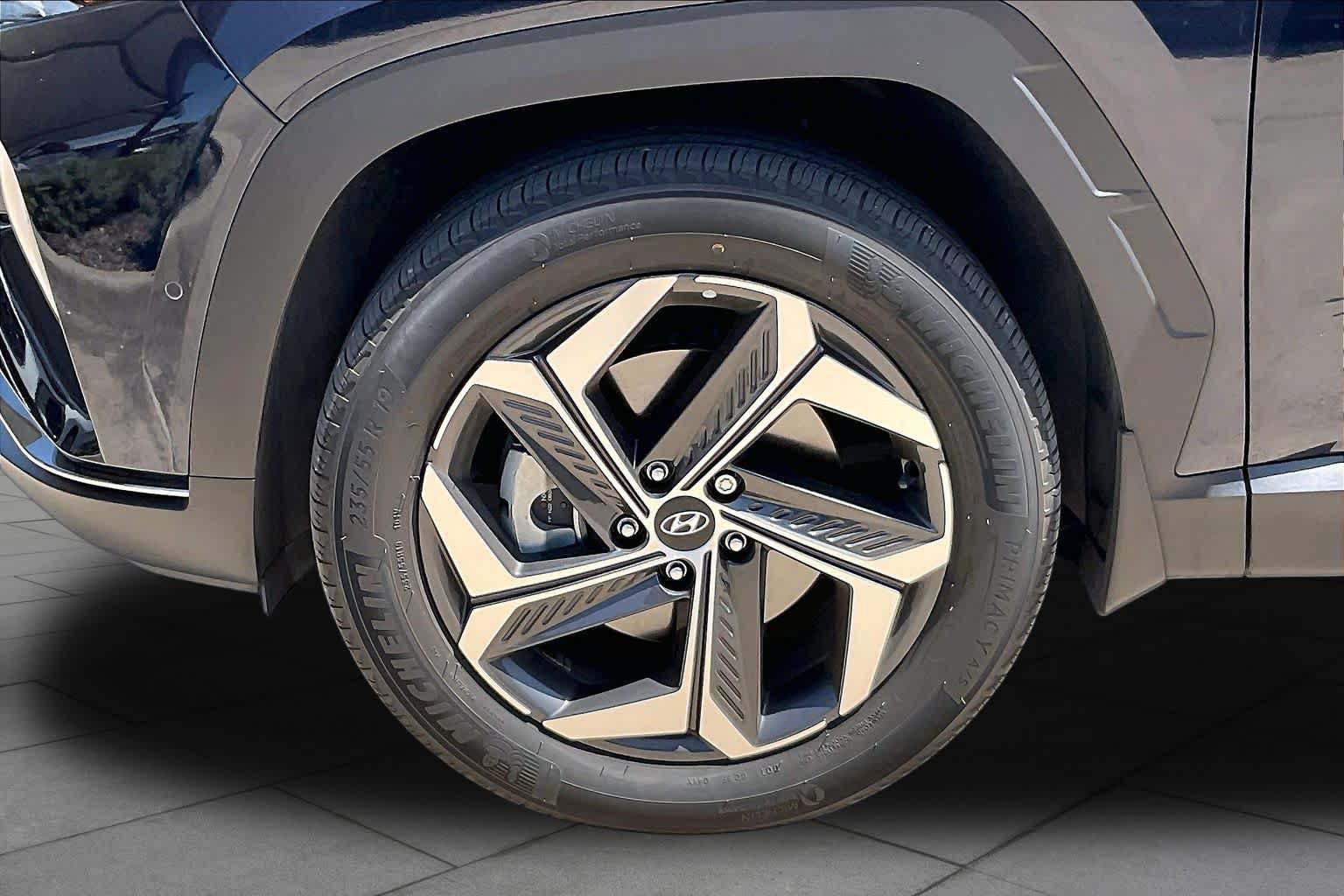 Used 2023 Hyundai Tucson Limited AWD/4WD image 11