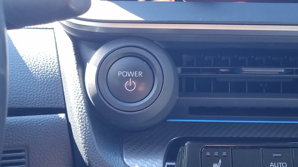 Used 2024 Toyota Prius XLE FWD image 27