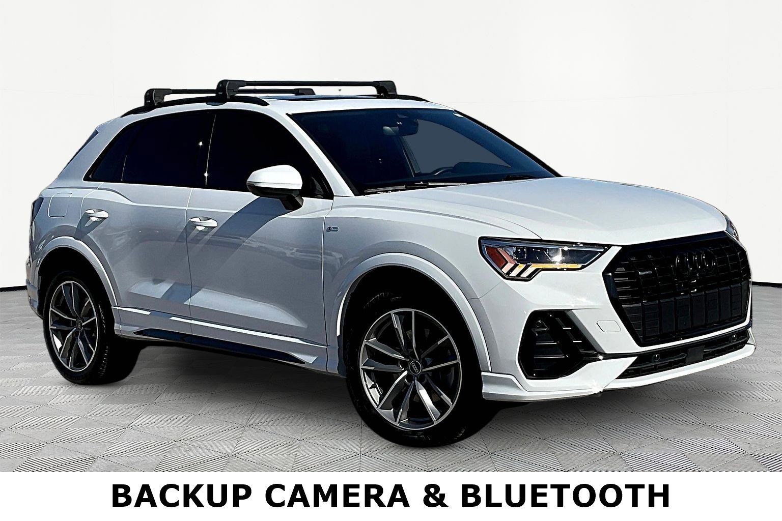 Used 2023 Audi Q3 2.0T Premium Plus w/ Premium Plus Package image 3