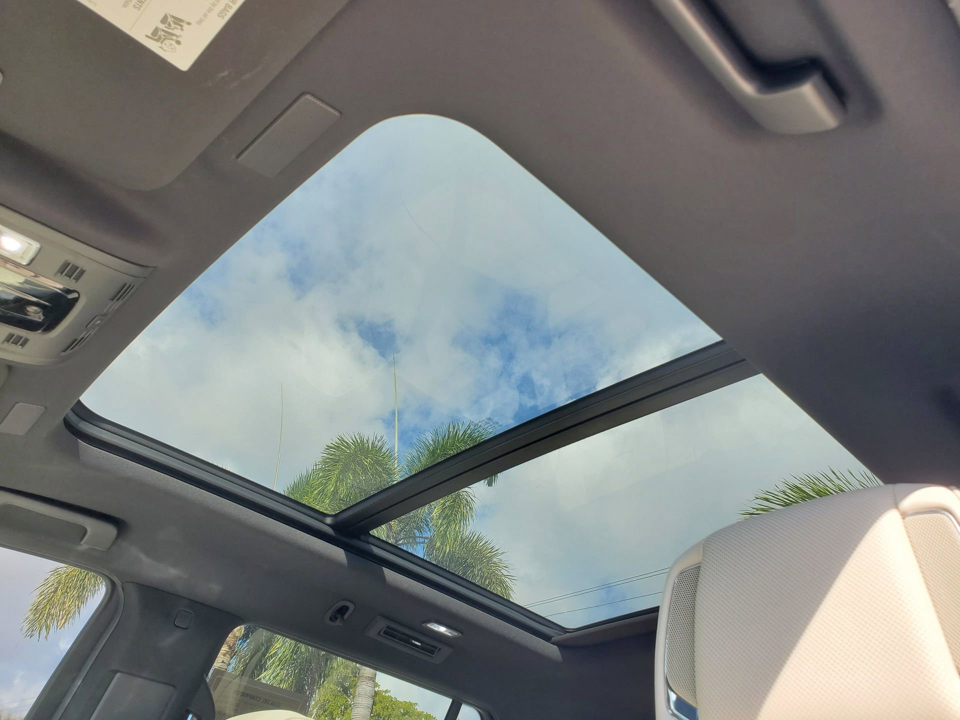 Used 2025 Cadillac Escalade Sport w/ Touring Package image 23