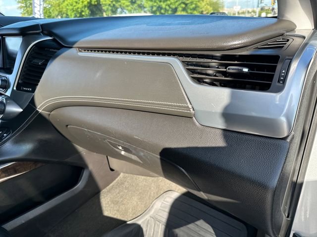 Used 2018 Chevrolet Tahoe LT w/ Luxury Package RWD image 32