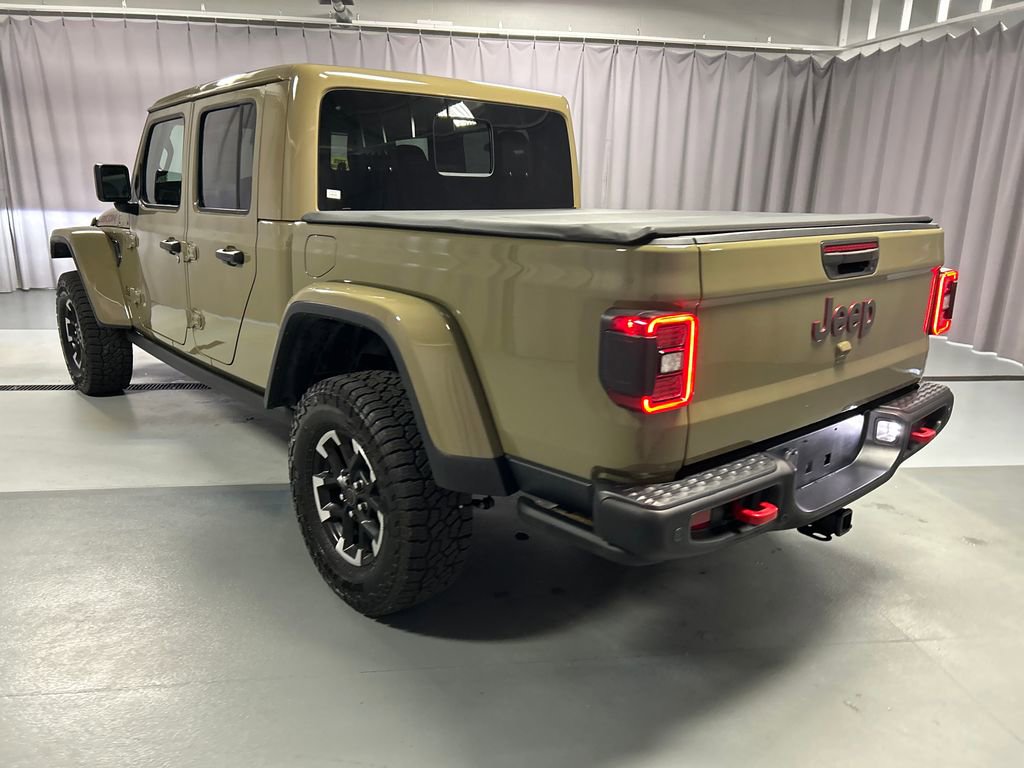 Used 2025 Jeep Gladiator Rubicon AWD/4WD image 5