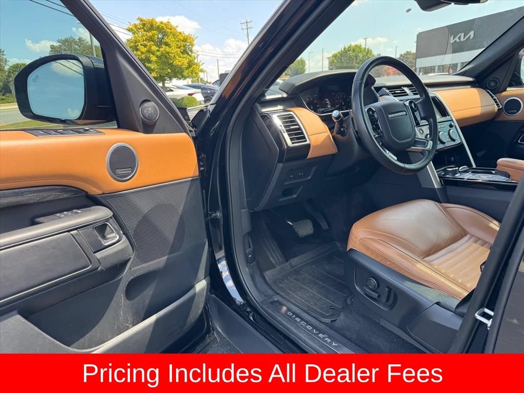 Used 2020 Land Rover Discovery HSE Luxury AWD/4WD image 17