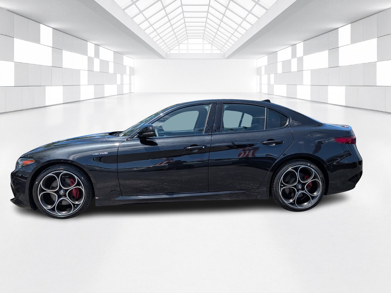 Used 2023 Alfa Romeo Giulia Veloce image 4