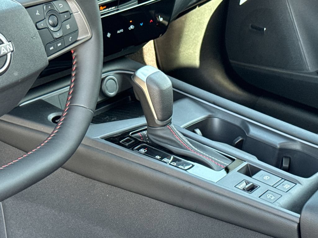 New 2026 Nissan Sentra SR w/ SR Premium Package FWD image 15