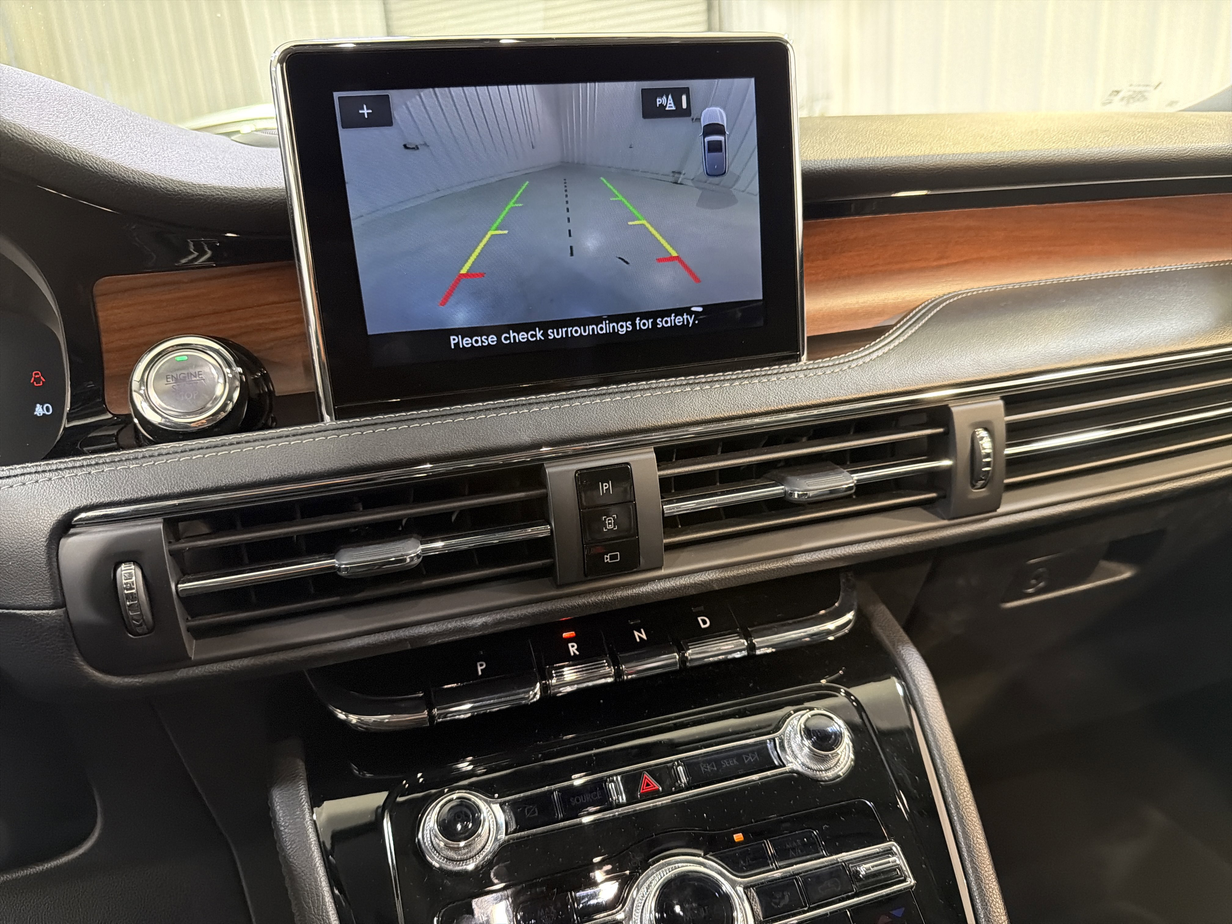 Used 2022 Lincoln Corsair Reserve w/ Luxury Package image 18