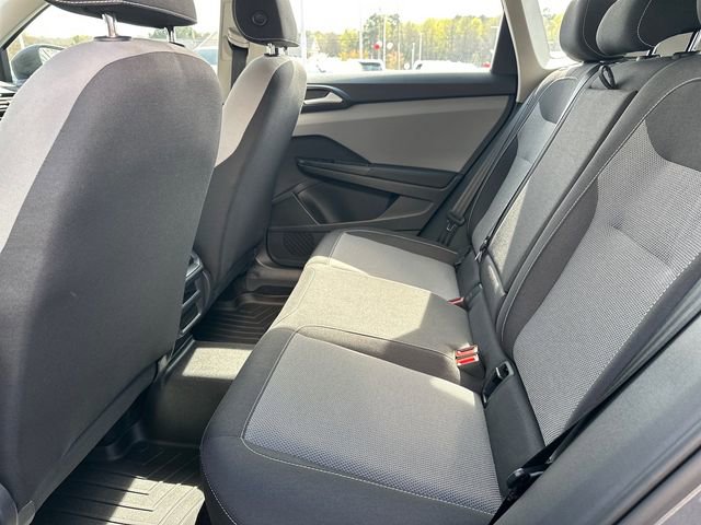 Used 2022 Volkswagen Taos S image 11