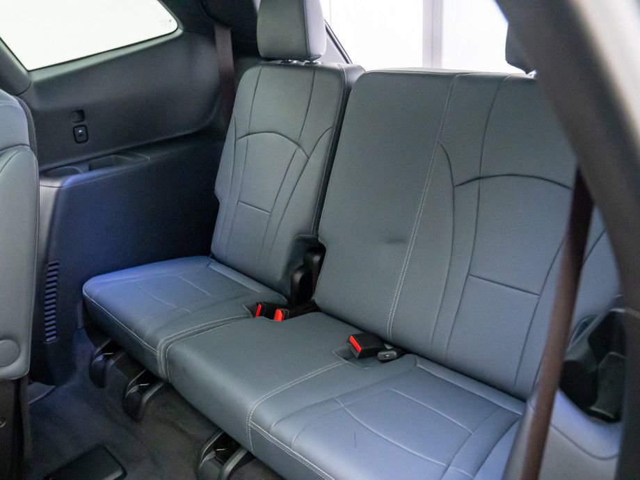 Used 2023 Buick Enclave Essence w/ Experience Buick Package image 21