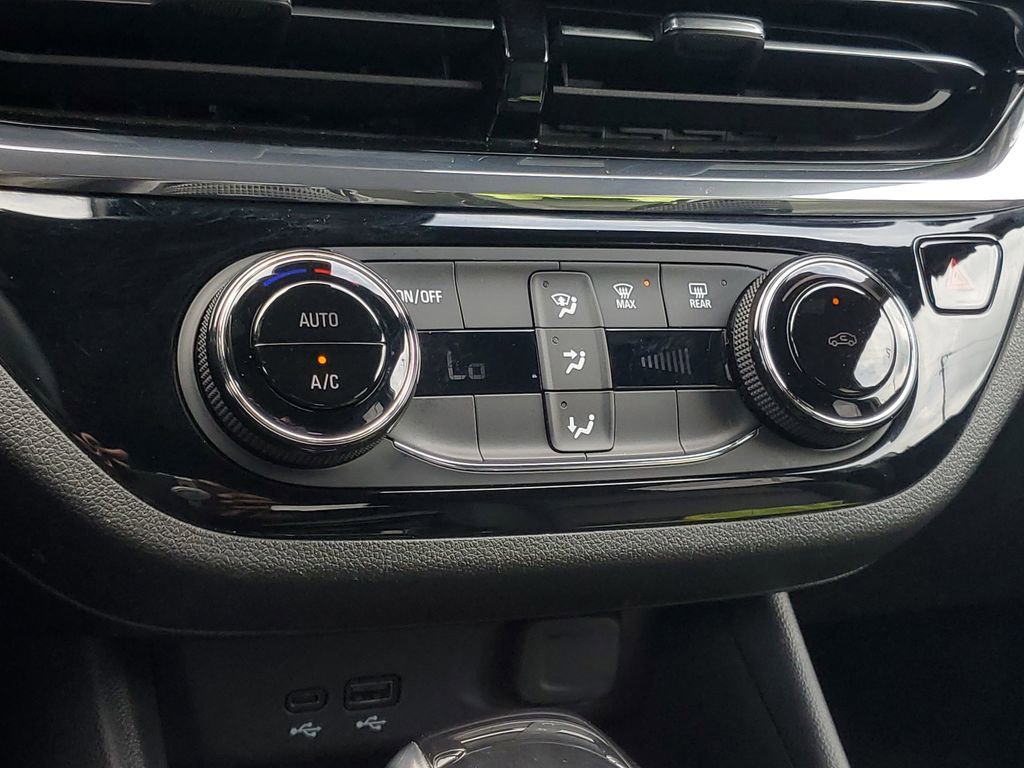 Used 2025 Buick Envista Sport Touring FWD image 24