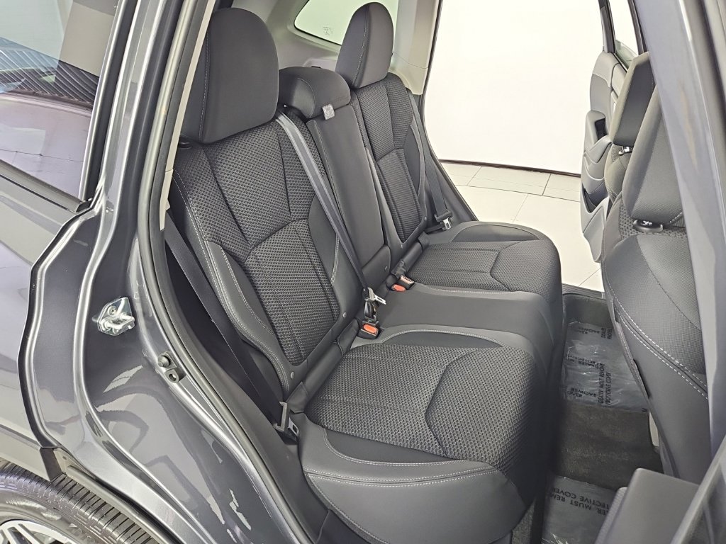Certified 2024 Subaru Forester Premium AWD/4WD image 20