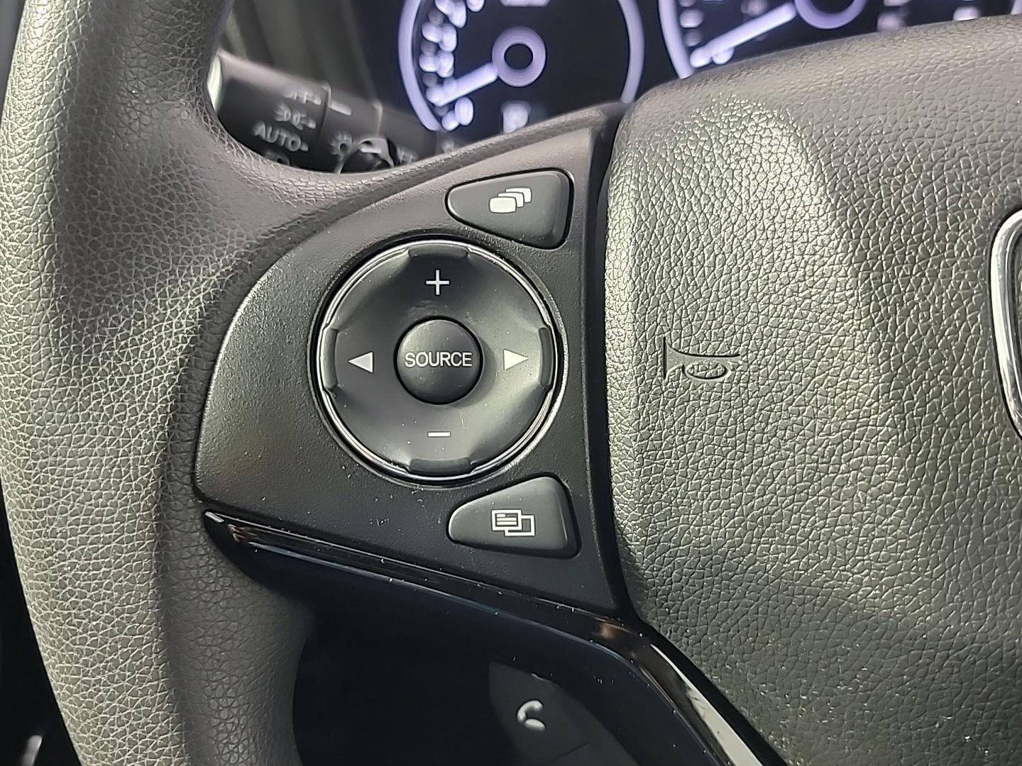 Certified 2017 Honda HR-V EX image 27