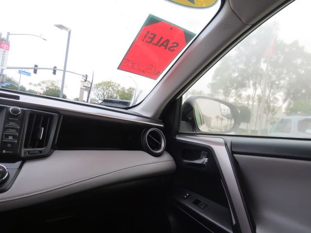 Used 2016 Toyota RAV4 XLE image 27