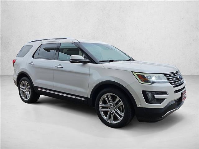 Used 2016 Ford Explorer Limited w/ Equipment Group 301A FWD image 3