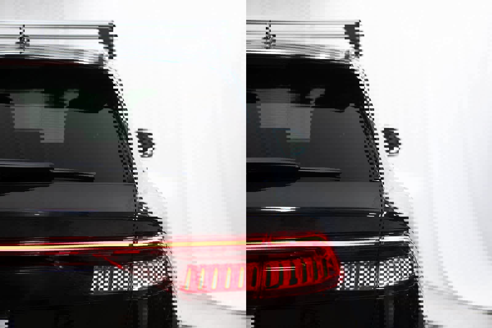 Used 2022 Audi Q8 Premium Plus image 33