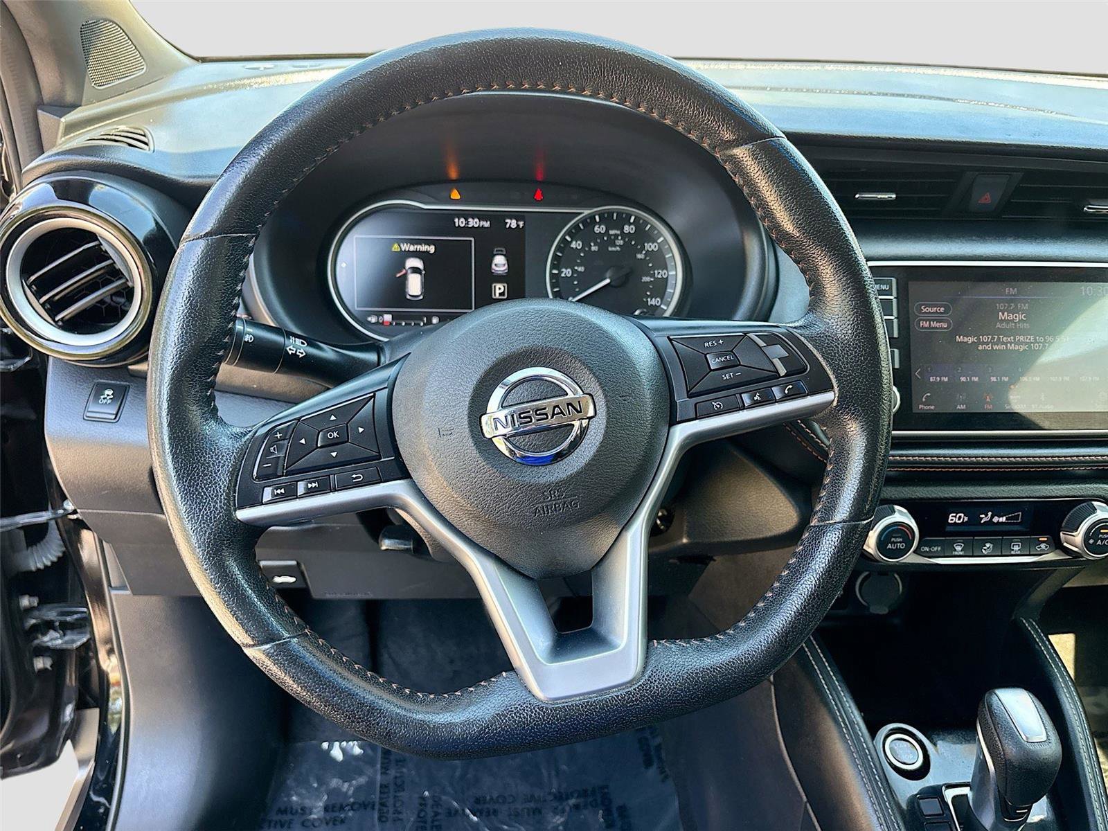 Used 2018 Nissan Kicks SR FWD image 12