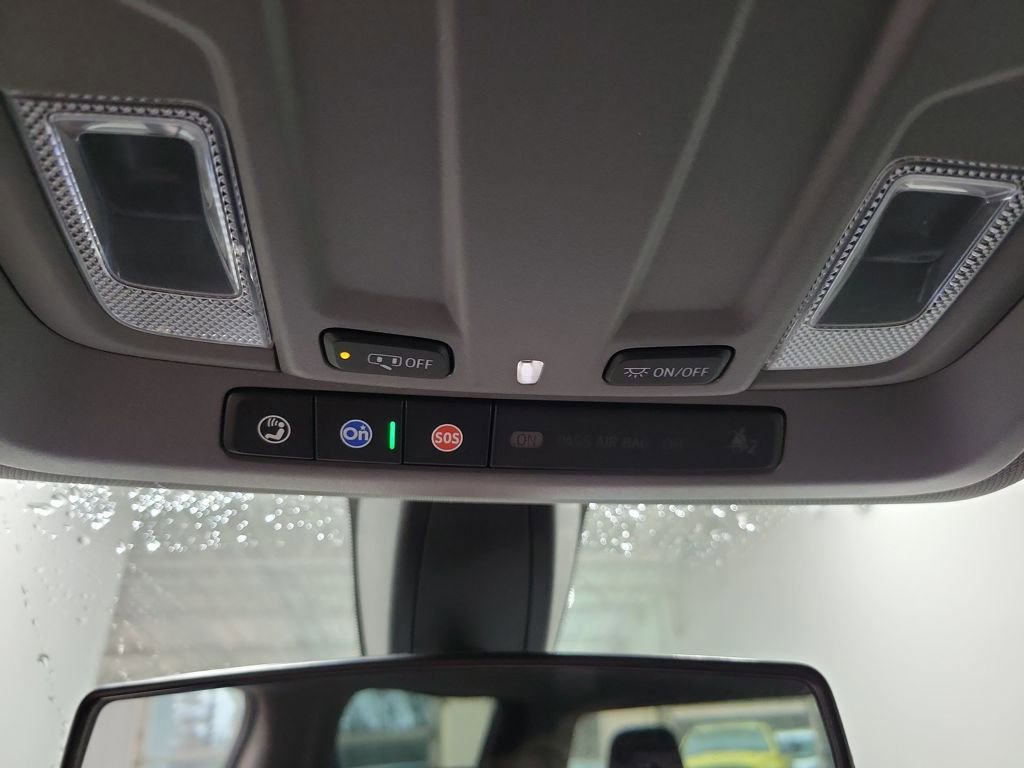 Used 2022 Chevrolet Silverado 1500 LT AWD/4WD image 46