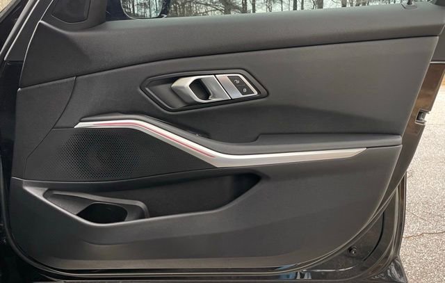 Used 2021 BMW 330i 330i w/ M Sport Package image 19