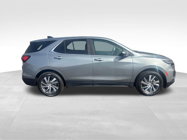 Used 2024 Chevrolet Equinox LT w/ LPO, Floor Liner Package image 7