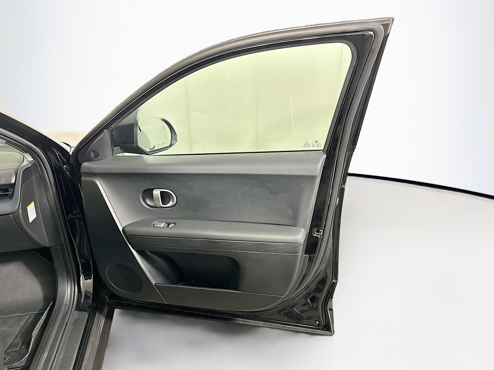 Used 2024 Hyundai Ioniq 5 SEL image 33