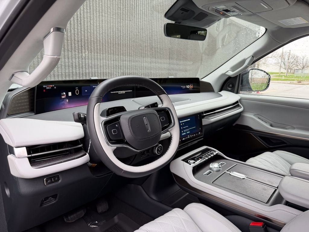 New 2026 Lincoln Navigator Black Label AWD/4WD image 10