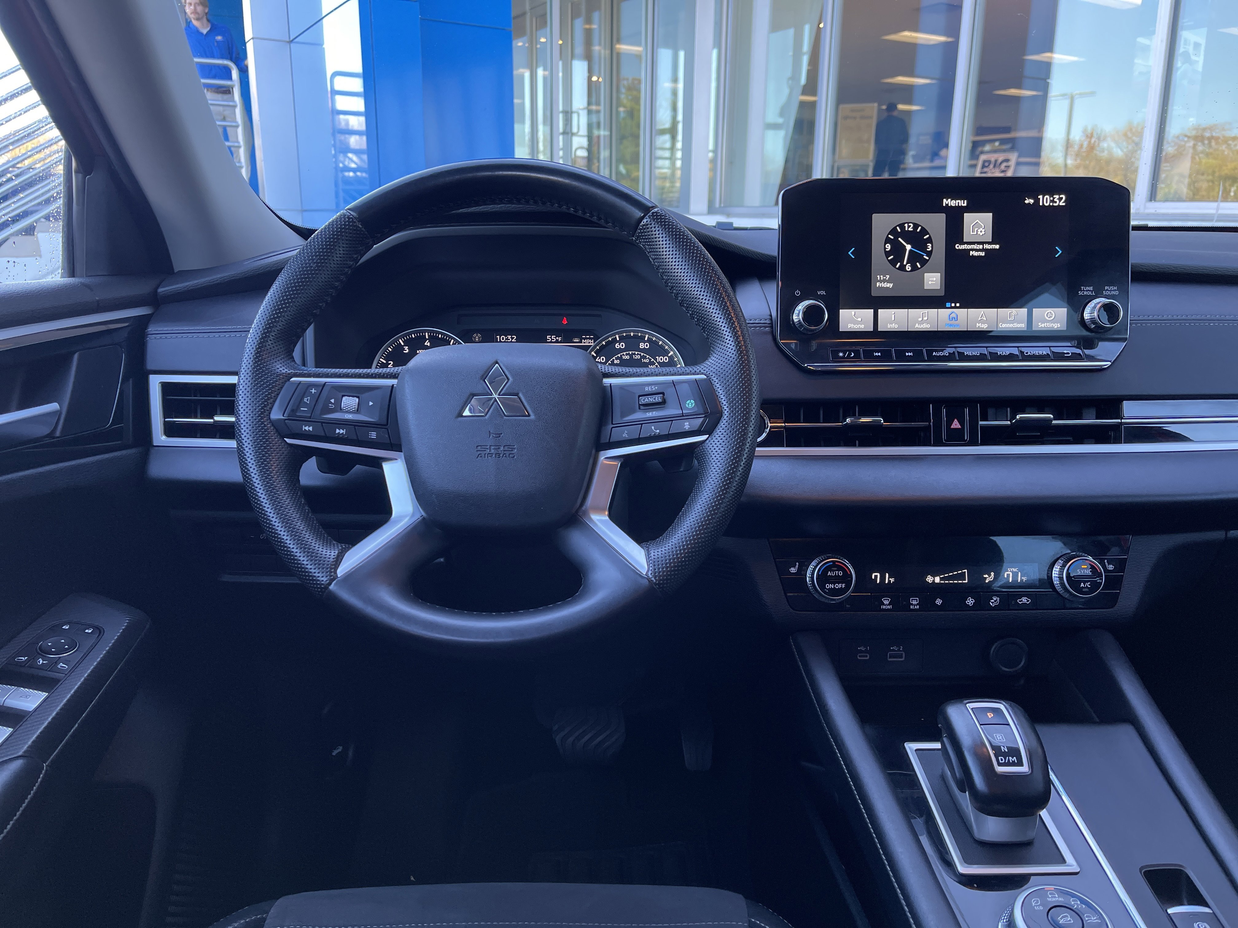 Used 2023 Mitsubishi Outlander SE Black Edition image 16