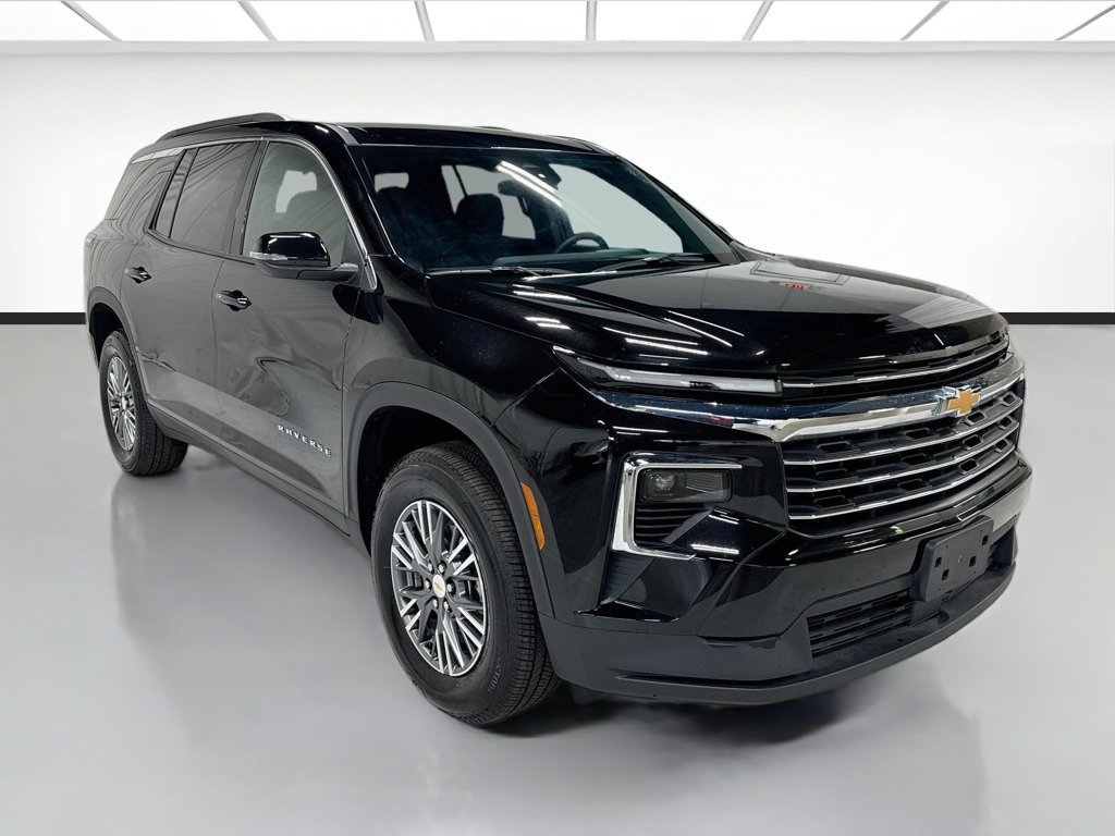 Used 2026 Chevrolet Traverse LT w/ LPO, Floor Liner Package FWD image 4