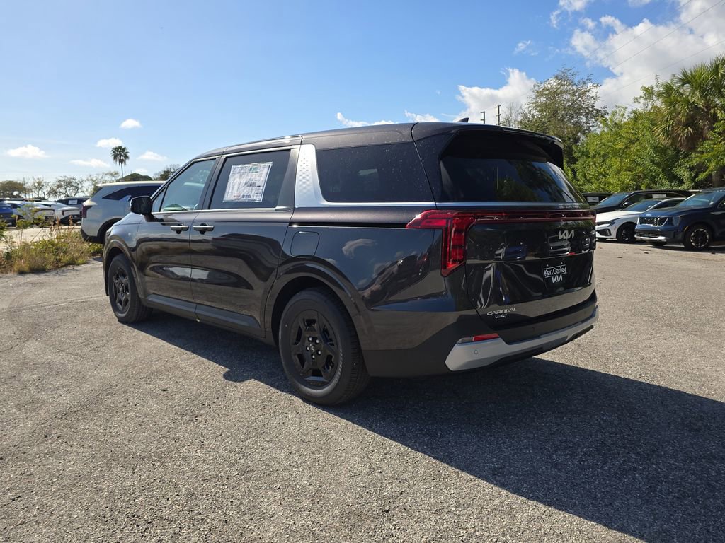 New 2026 Kia Carnival image 6