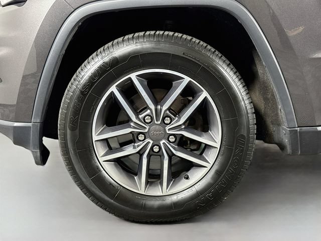 Used 2019 Jeep Grand Cherokee Limited AWD/4WD image 29