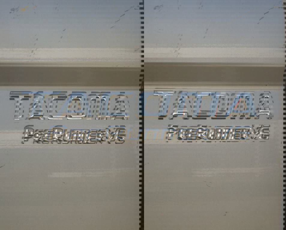 Used 2004 Toyota Tacoma PreRunner image 15