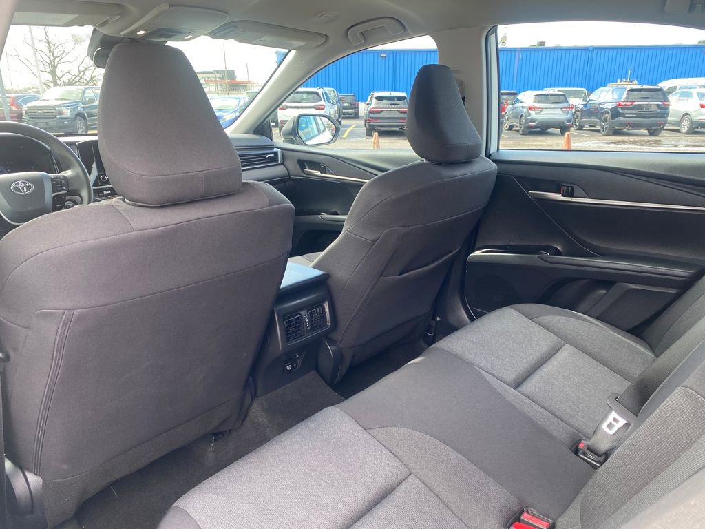 Used 2025 Toyota Camry LE FWD image 13
