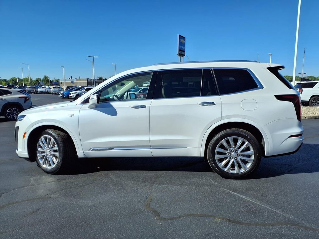 Used 2023 Cadillac XT6 Premium Luxury w/ LPO, Floor Liner Package AWD/4WD image 32