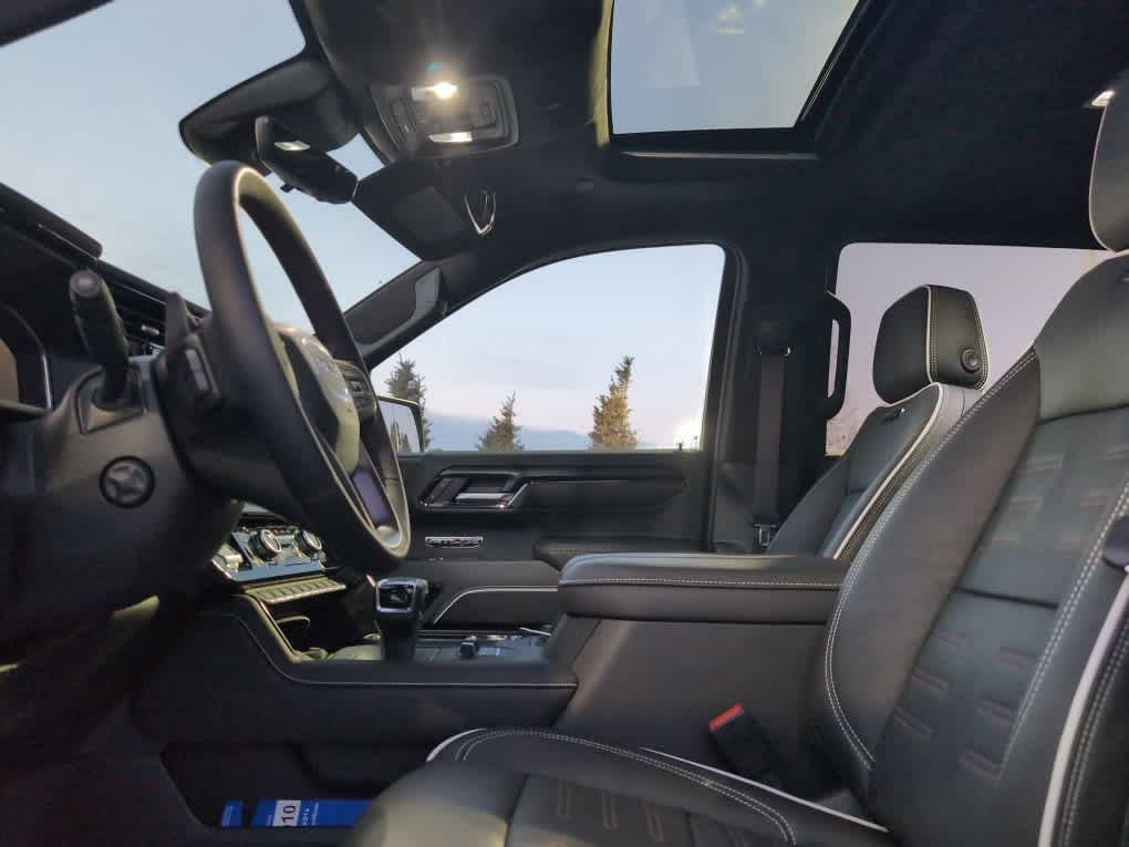 Used 2026 GMC Sierra 1500 AT4X image 5