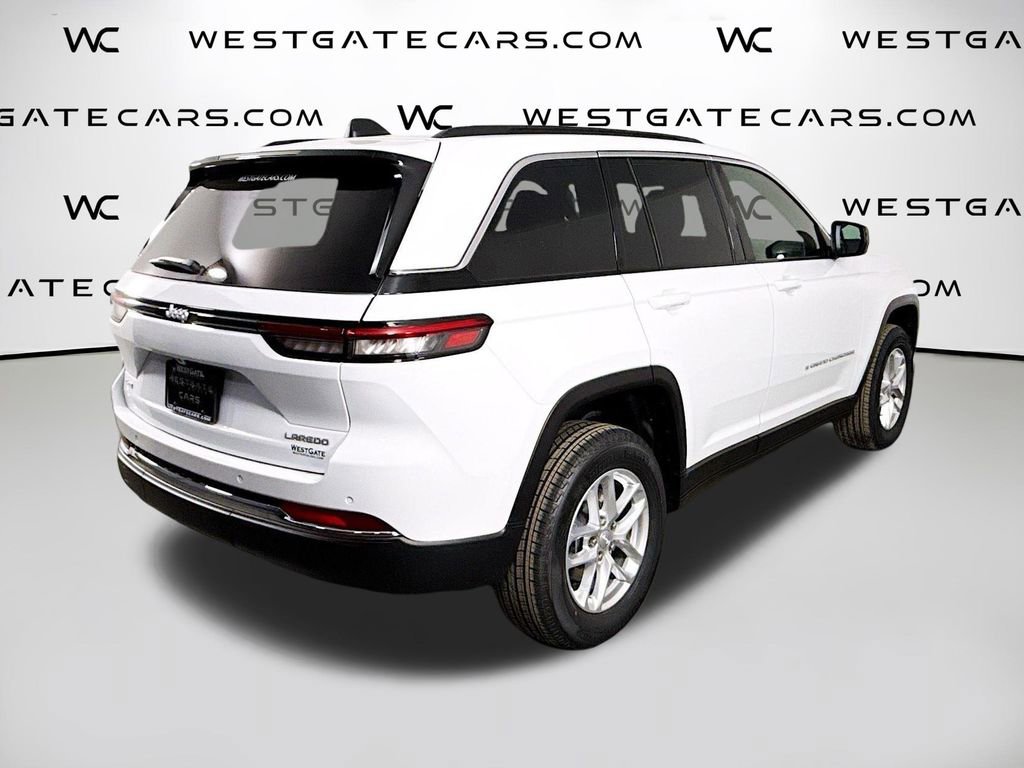New 2025 Jeep Grand Cherokee Laredo X image 8
