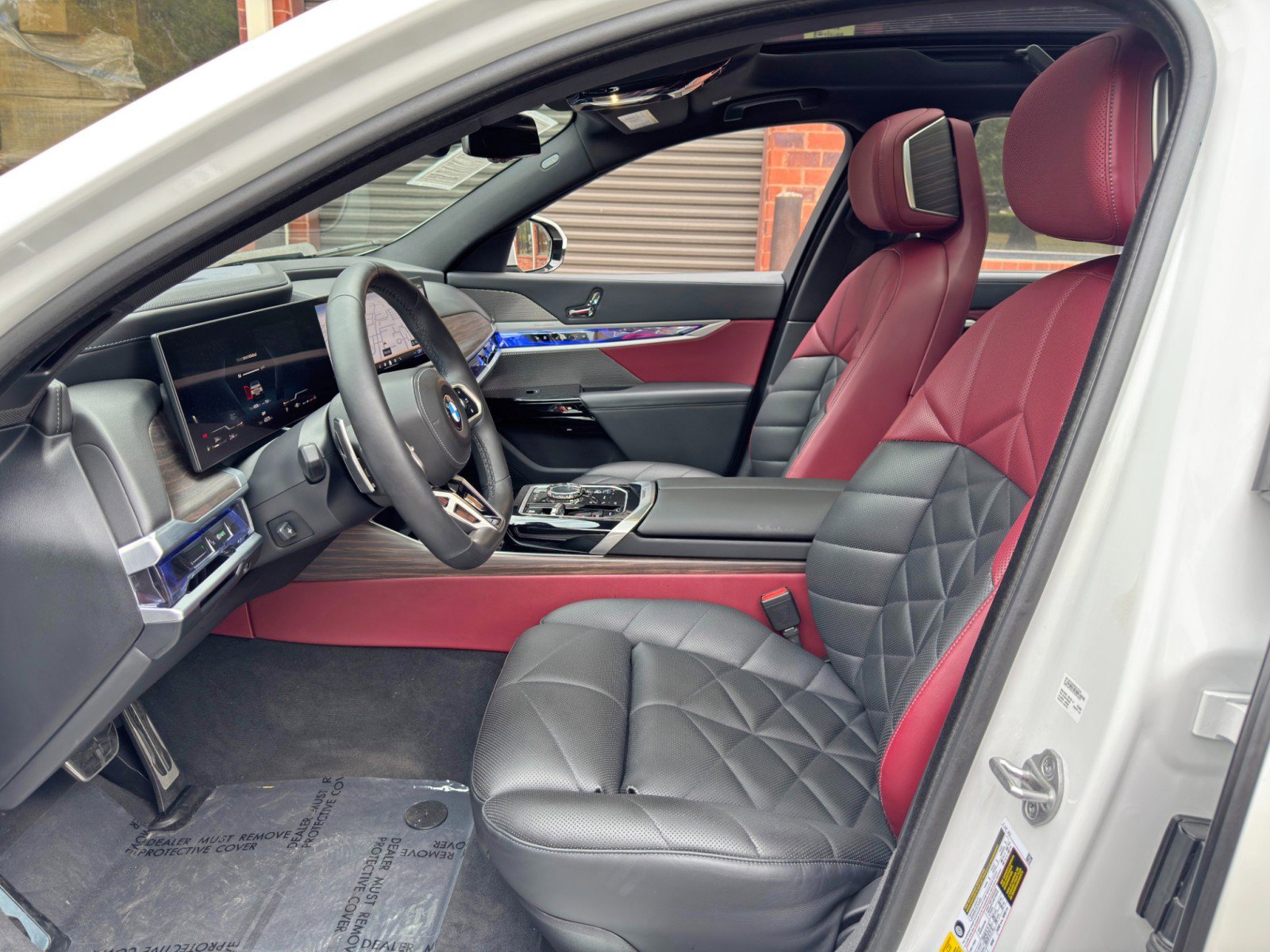Used 2023 BMW 740i w/ Parking Assistance Package RWD image 18