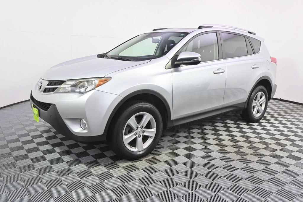 Used 2014 Toyota RAV4 XLE AWD/4WD image 2