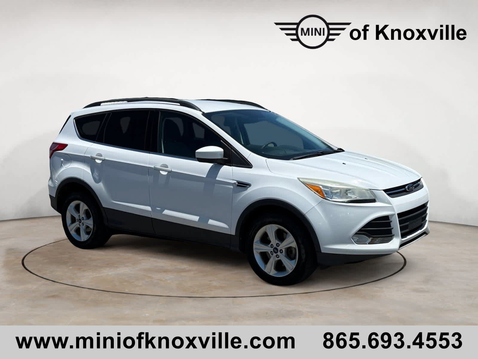 Used 2014 Ford Escape SE w/ Equipment Group 201A AWD/4WD image 1