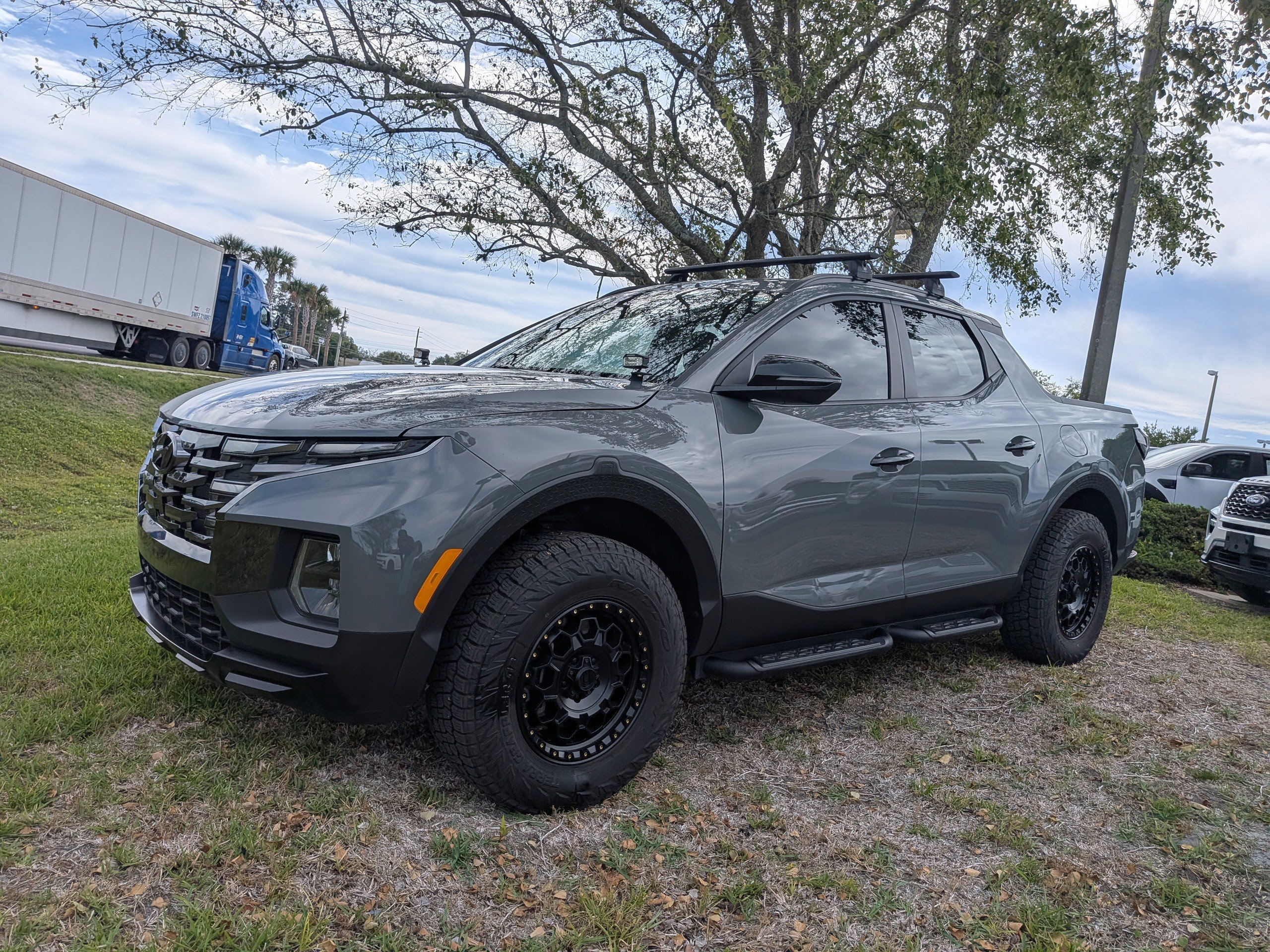 Used 2024 Hyundai Santa Cruz Night AWD/4WD image 8