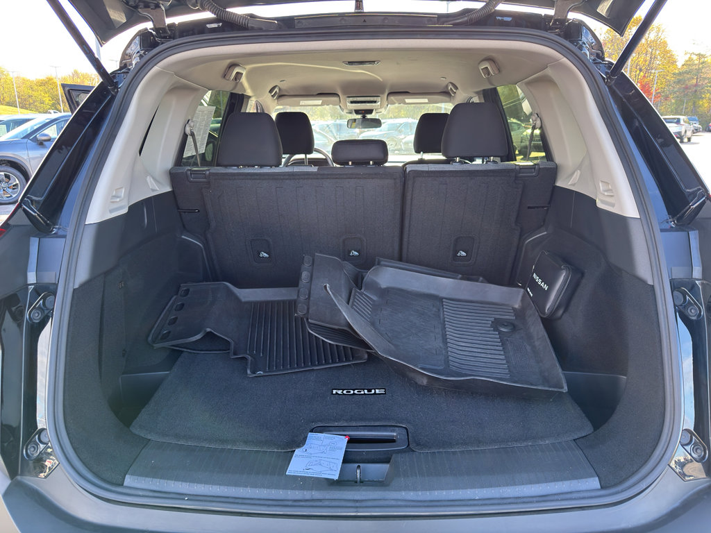 Certified 2023 Nissan Rogue SV image 35
