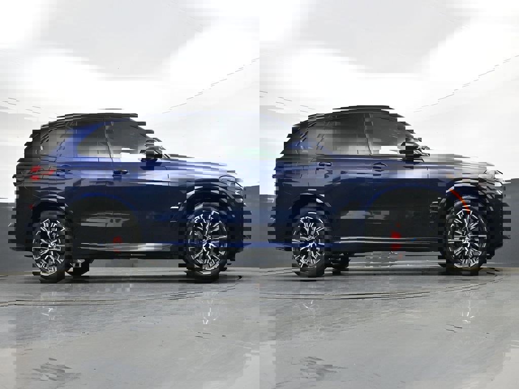 Used 2026 BMW X5 xDrive40i w/ M Sport Package AWD/4WD image 27