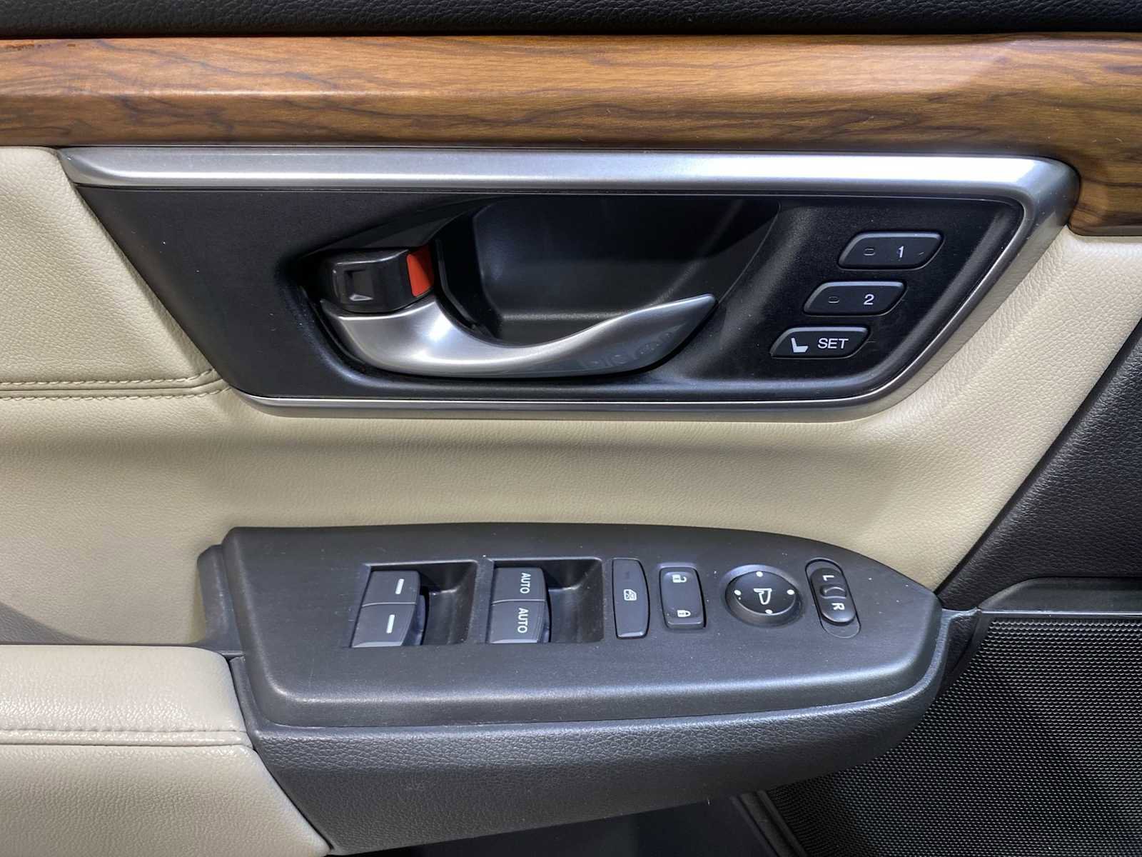 Used 2019 Honda CR-V Touring image 23