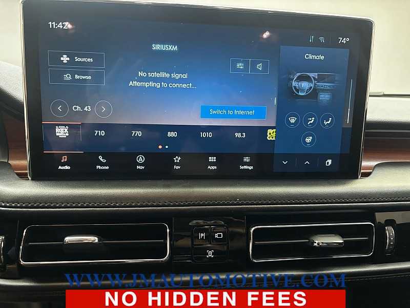 Used 2022 Lincoln Nautilus Reserve AWD/4WD image 28