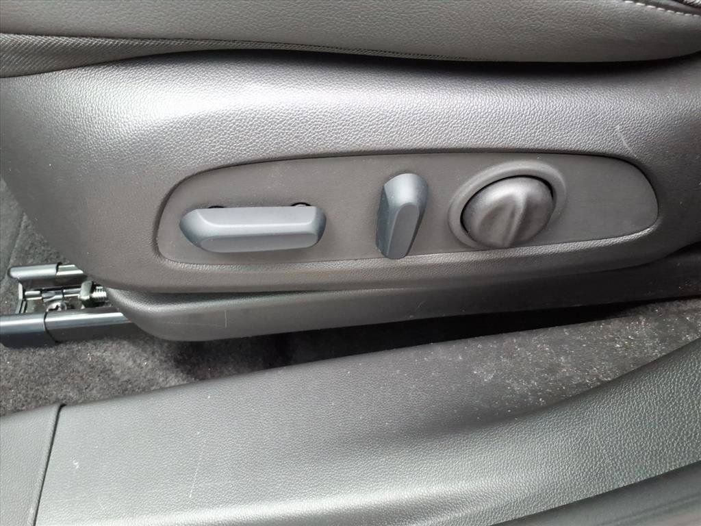 Used 2023 Buick Encore GX Preferred w/ Cold Weather Comfort Package FWD image 24