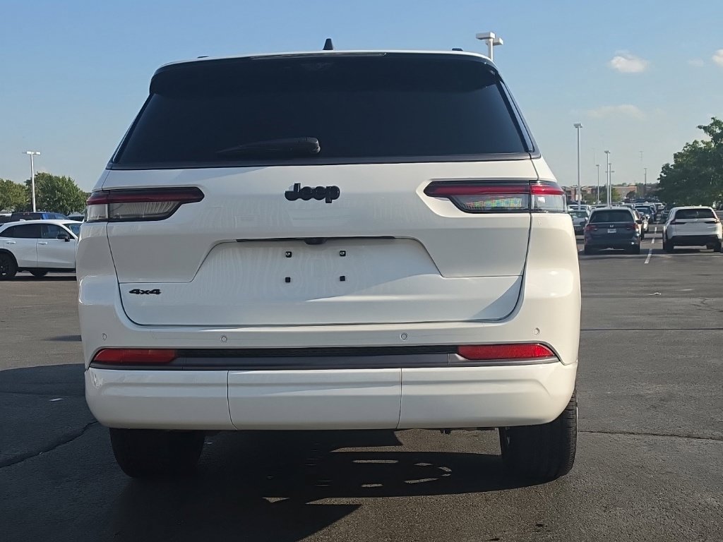 Used 2026 Jeep Grand Cherokee L Limited AWD/4WD image 6