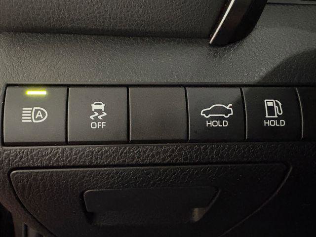 Certified 2020 Toyota Camry XLE image 7