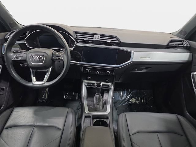 Used 2021 Audi Q3 2.0T Premium w/ Convenience Package AWD/4WD image 10
