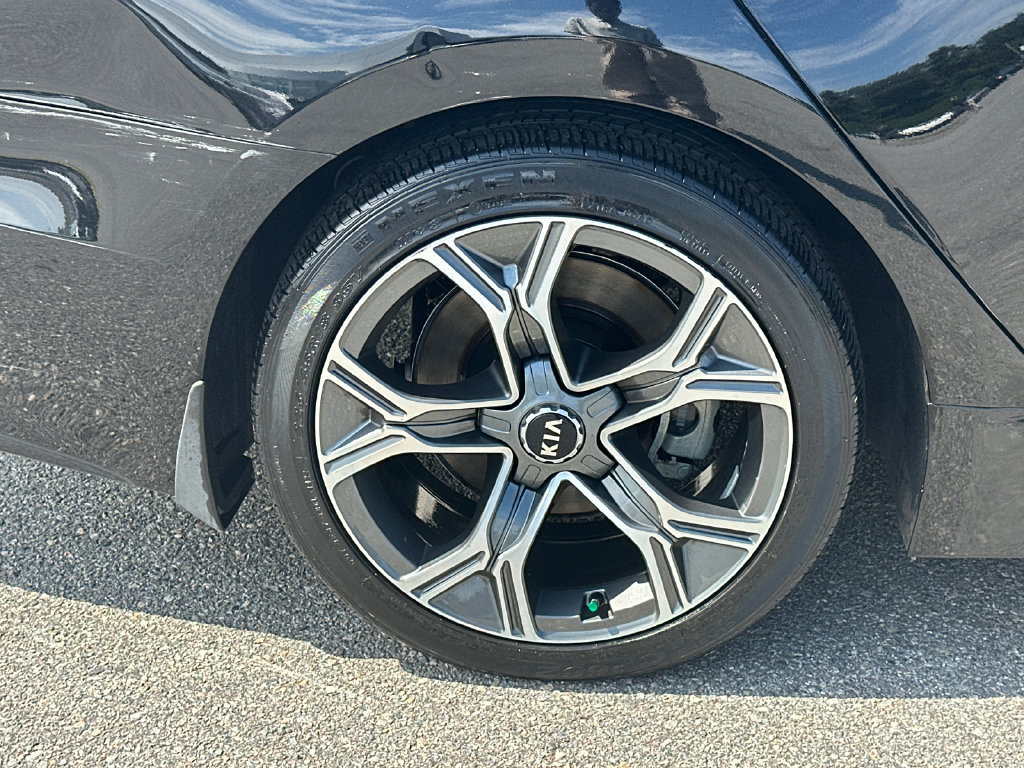 Certified 2021 Kia Stinger GT-Line w/ Sun & Sound Package RWD image 17